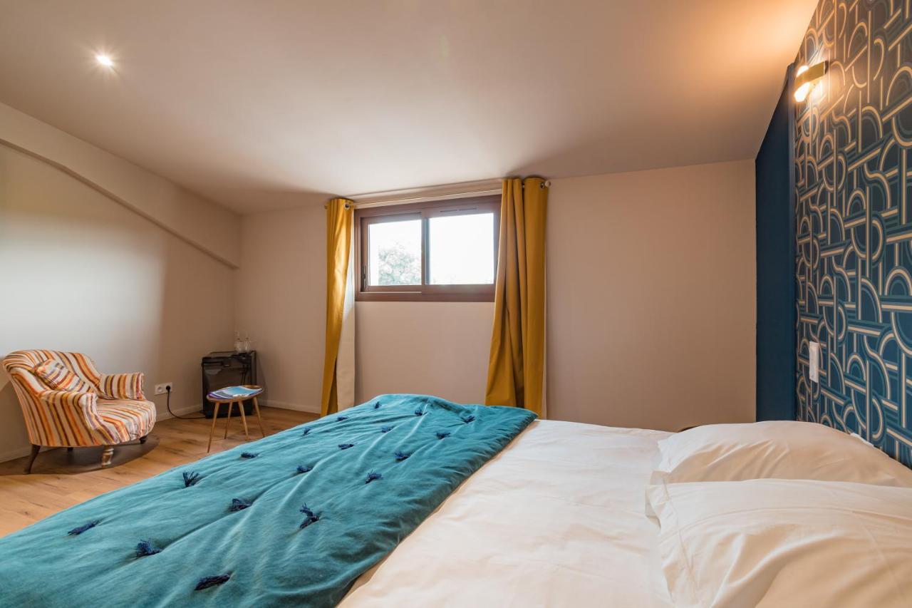 Chambres D'Hotes - Domaine De Cristia Courthezon Exterior photo
